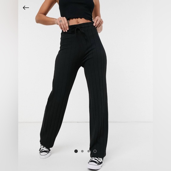 [SOLD] STRADIVARIUS Recycled Polyester Ribbed Wide Leg Pants - Picture 1 of 7